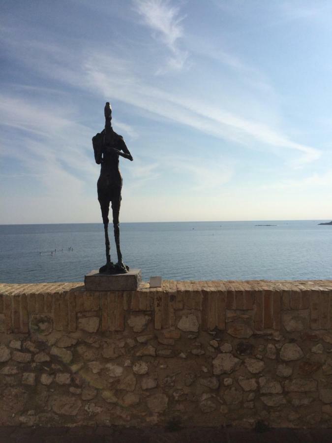 Light Filled Penthouse In Old Antibes. Heart Of The Riviera Exterior foto